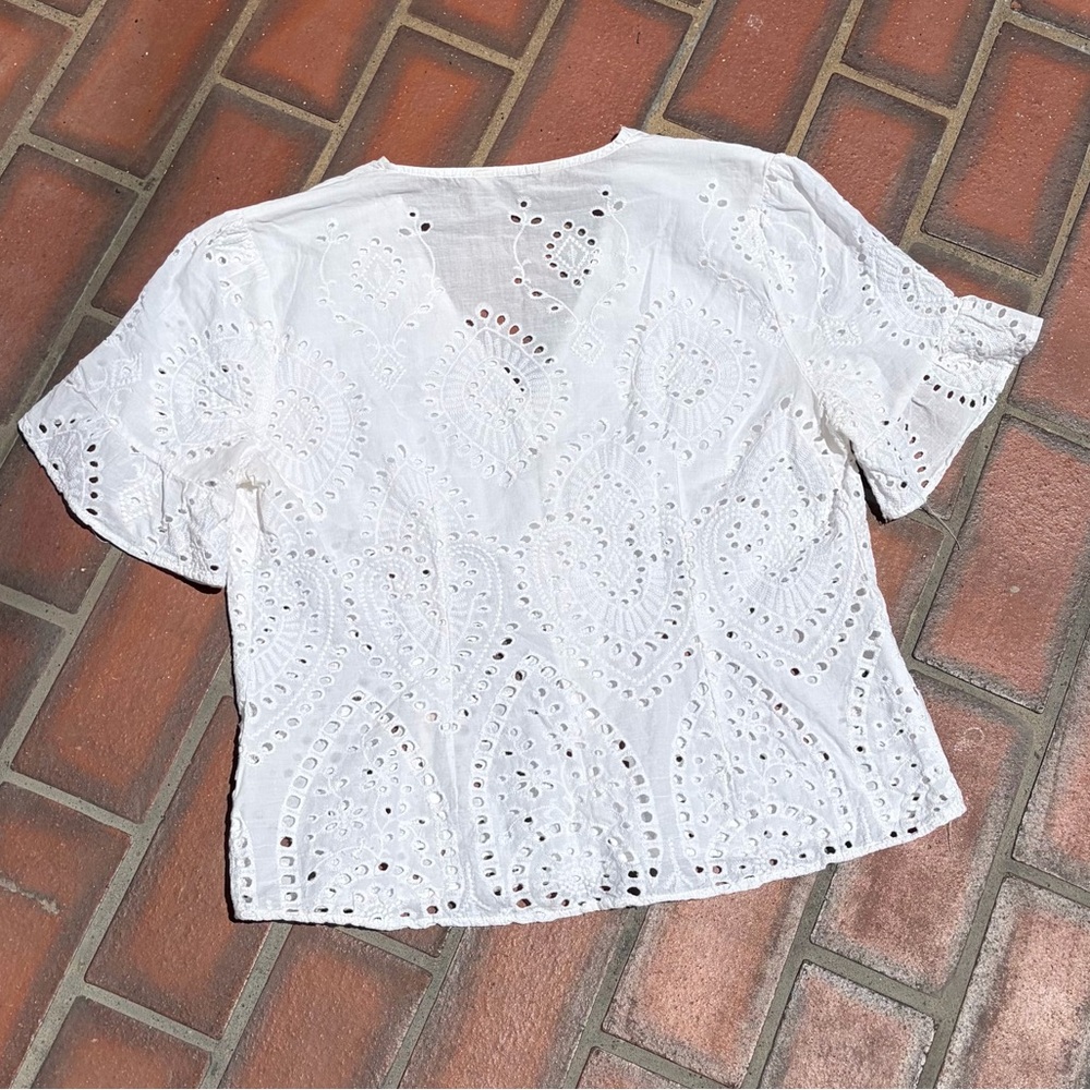 WHITE TOP - Picture 4 of 4